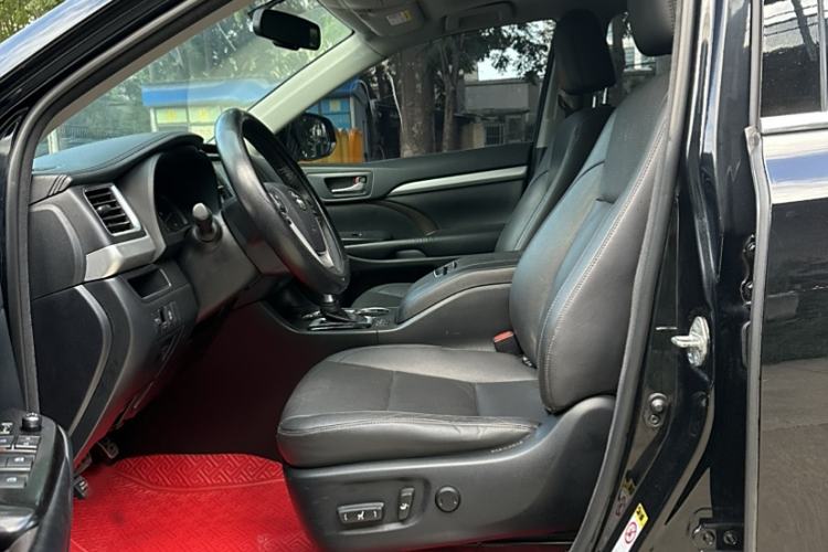 Used Toyota Highlander 2017 2.0T Two-Wheel Drive Luxury Edition 7 Seats
