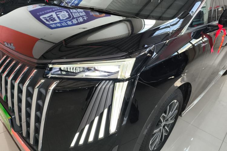 Used GAC Trumpchi M8 2024 Master Series 400T Prestige Edition
