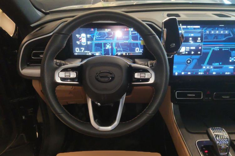 Used GAC Trumpchi GS8 2025 Linghang Series 2.0 TGDI Two-Wheel-Drive Luxury Edition 5 Seats