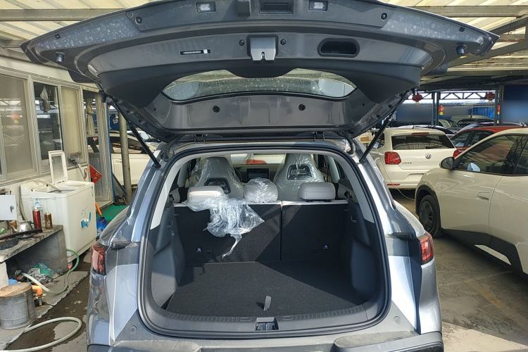 Used BYD Yuan UP 2025 Model 301KM Leading Version