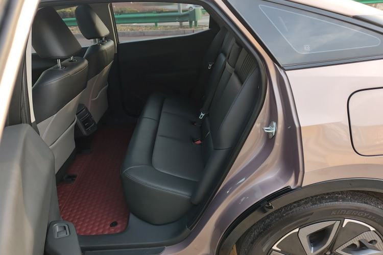 Used Toyota bZ3 2023 616 km Long-Range Premium
