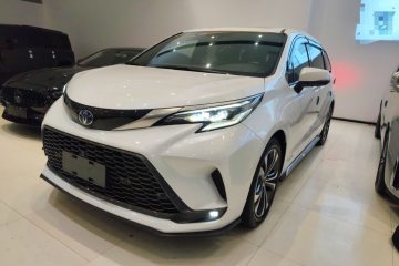 Used Toyota Granvia 2023 2.5L Hybrid Flagship VIP Edition