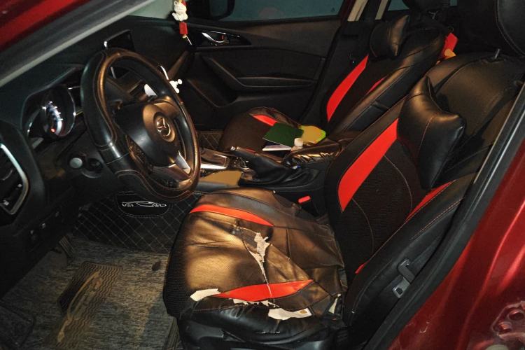 Used Mazda Mazda 3 Axela 2016 Sedan 1.5L Automatic Luxury Model
