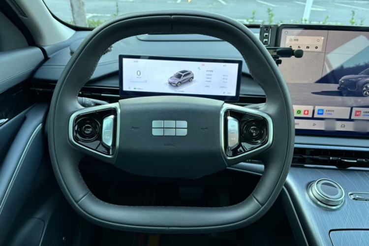 Used  E5 2024 530 km Exploration+ Version
