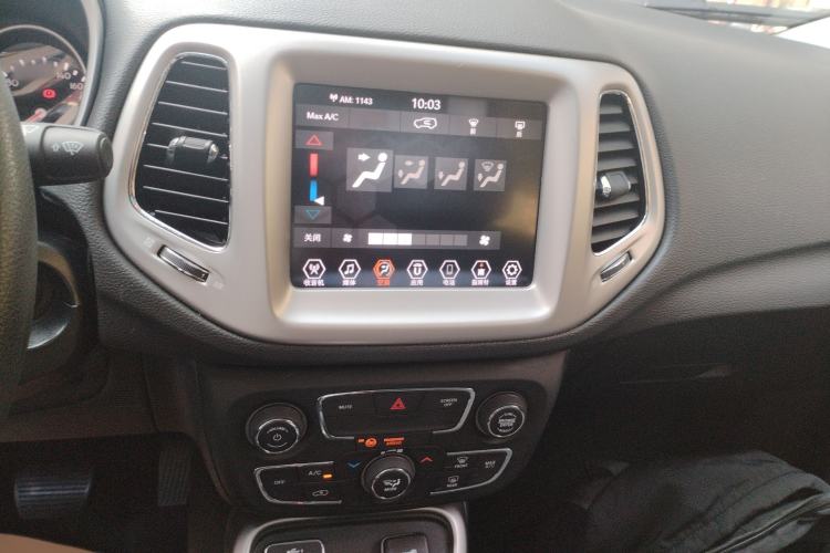 Used  Compass 2019 220T Automatic Enjoyment Version