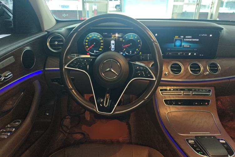 Used Mercedes-Benz E-Class 2023 Updated E 300 L Fashion Edition
