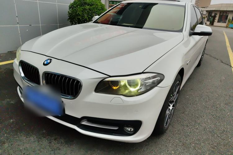 Used BMW 5 Series 2014 528Li Leading Model