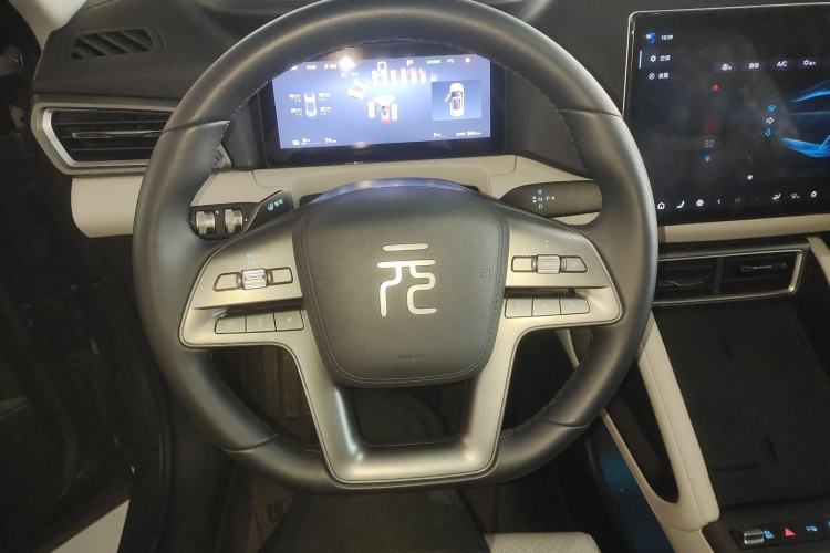 Used BYD Yuan UP 2025 Intelligent Driving Version 401 km Beyond-Range Edition
