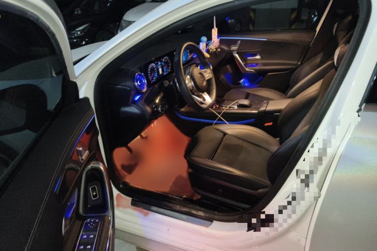 Used Mercedes-Benz A-Class 2021 A 200 L Sport Sedan Fashion Model
