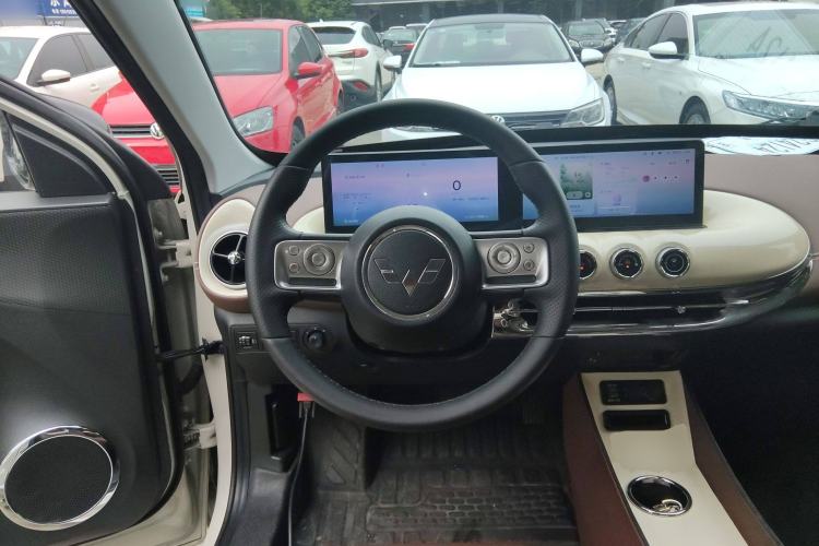 Used Wuling Bingo 2023 333 km Enjoyment Version
