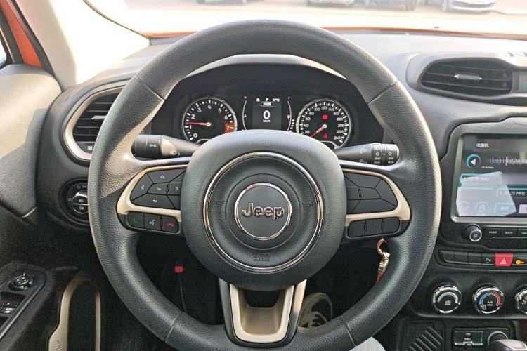 Used  Renegade 2017 180T Automatic High-Energy Version
