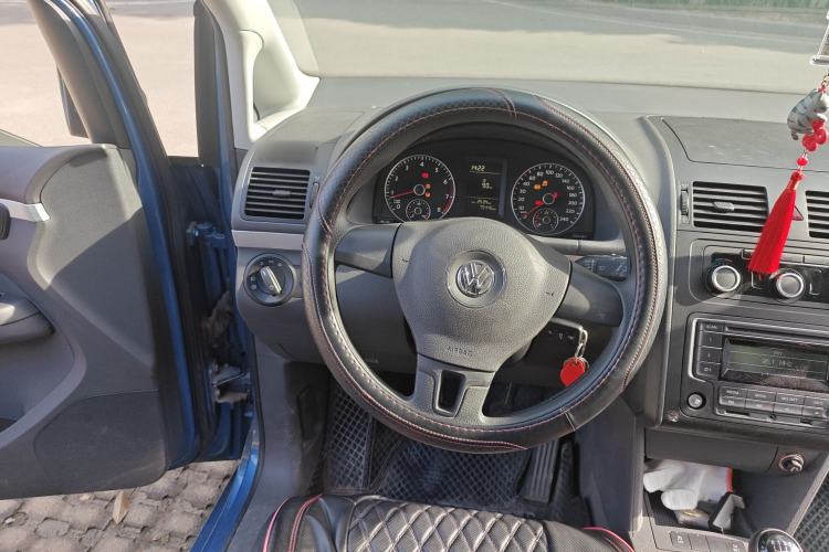 Used Volkswagen Touran 2013 1.4T Manual Fashion Edition 5 Seats
