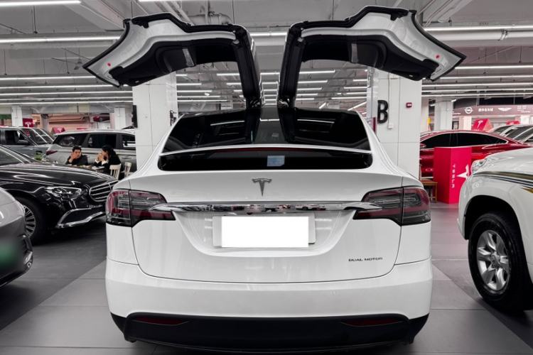 Used Tesla Model X 2019 Long-Range Version
