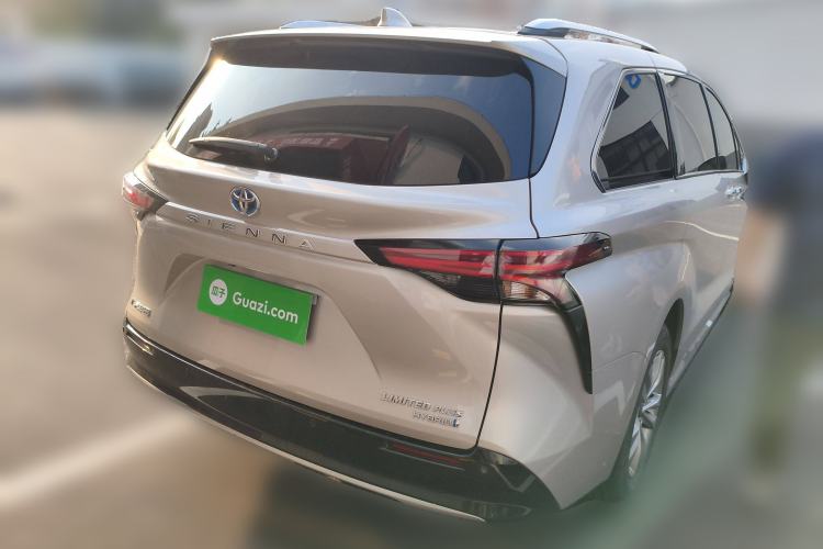 Used Toyota Sienna 2021 2.5L Hybrid Ultimate Edition
