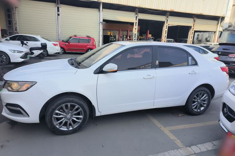 Used Geely Auto Vision 2019 Upgraded Model 1.5L Manual Luxury Version China VI Standard