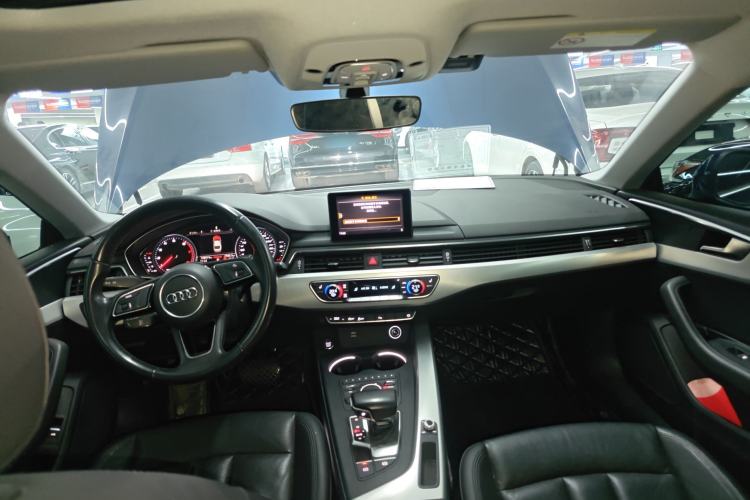 Used Audi A5 2017 Coupe 40 TFSI Fashion Model
