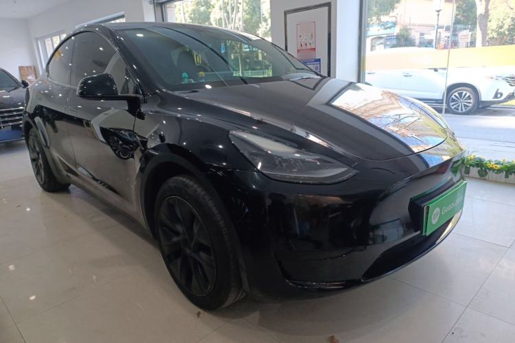 Used Tesla Model Y 2023 Rear-Wheel-Drive Version
