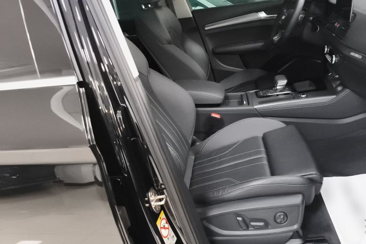 Used Audi Q5L 2022 40T Luxury Dynamic Model
