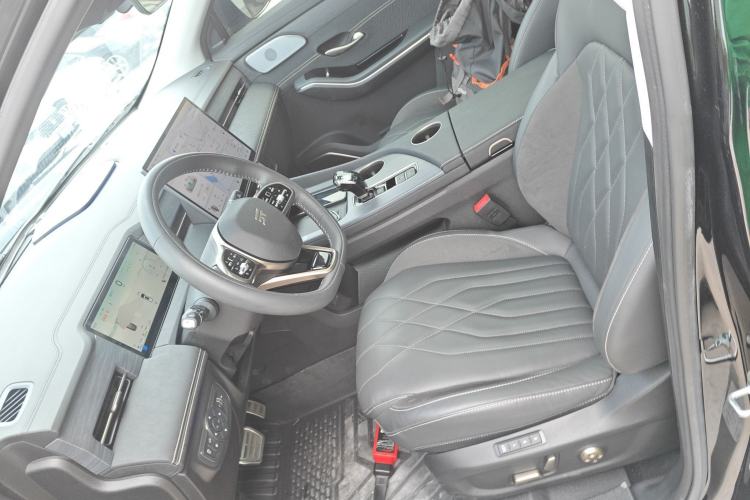 Used  Shanhai L9 2024 1.5TD 2DHT Max 7-Seater
