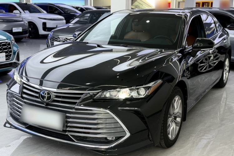 Used Toyota Avalon 2019 2.5L Ambition Version China VI Standard
