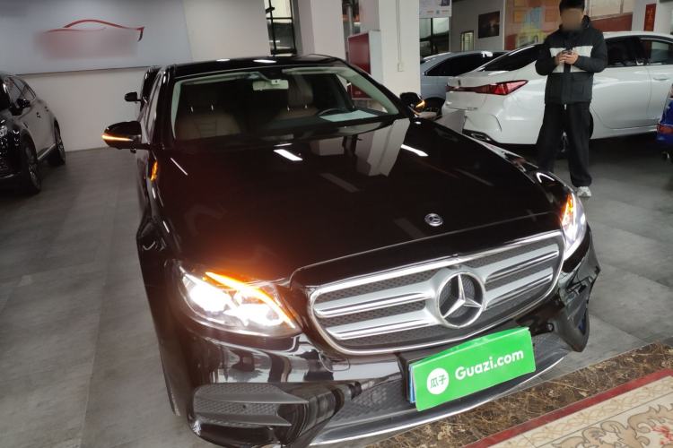Used Mercedes-Benz E-Class 2019 E 300 L Sporty and Stylish Model