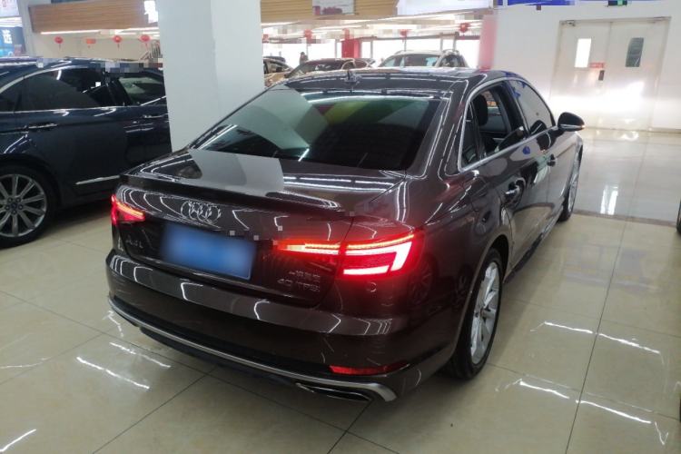 Used Audi A4L 2019 40 TFSI Fashion Edition China VI Emission Standard