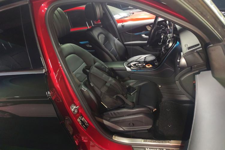 Used Mercedes-Benz GLC 2019 Facelift GLC 260 L 4MATIC Luxury Model
