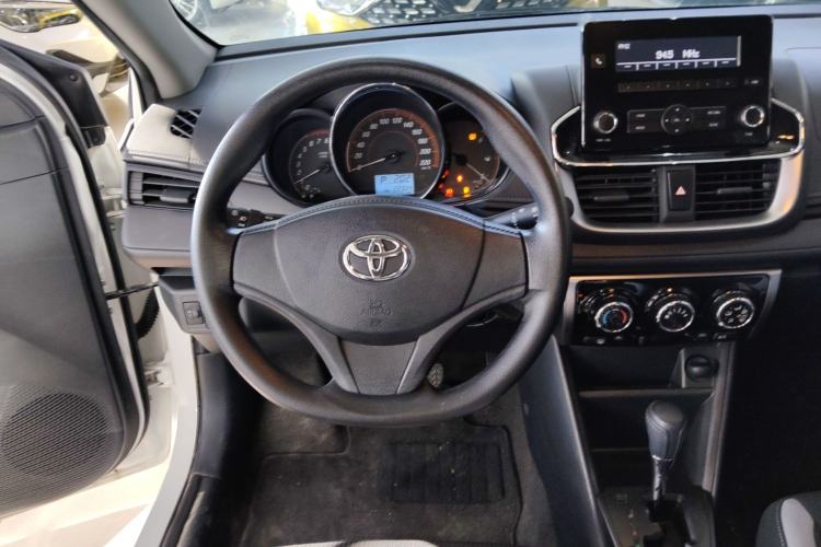 Used Toyota YARiS L 2021 1.5L CVT Leading Edition
