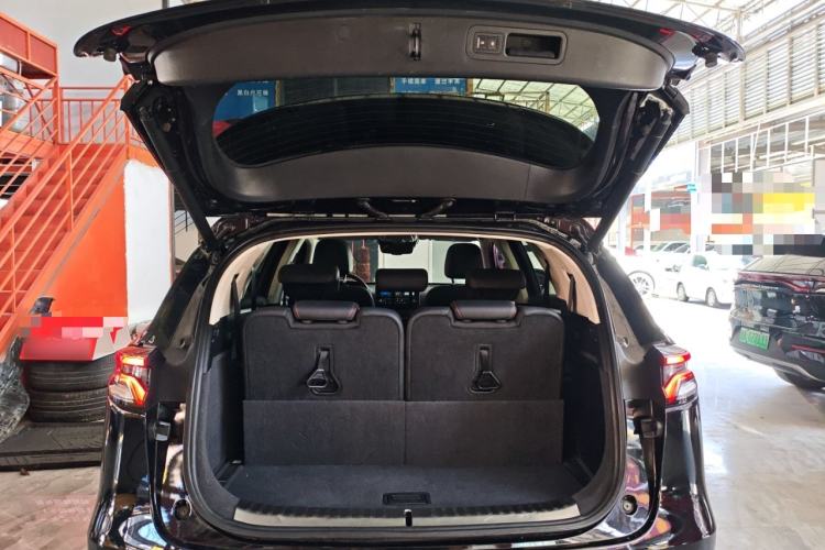 Used BYD Tang New Energy 2018 DM 2.0T All-Wheel Drive Smart Connectivity Luxury Model 7 Seats China V Emission Standard
