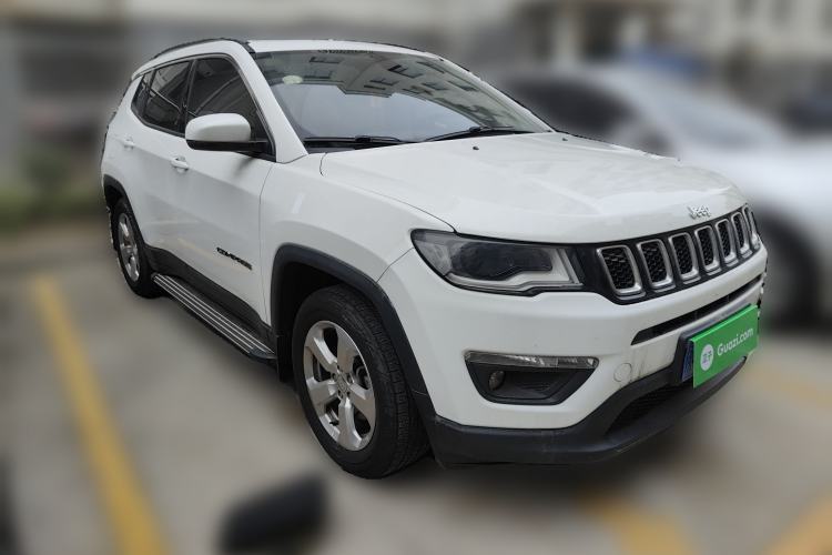 Used  Compass 2017 200T Automatic Family Edition
