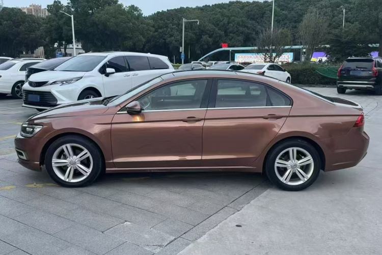 Used Volkswagen Lamando 2015 280TSI DSG Comfort Edition
