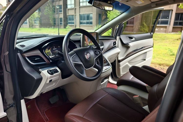 Used Buick GL8 2021 Land Cruiser Executive Class 652T Comfort Model
