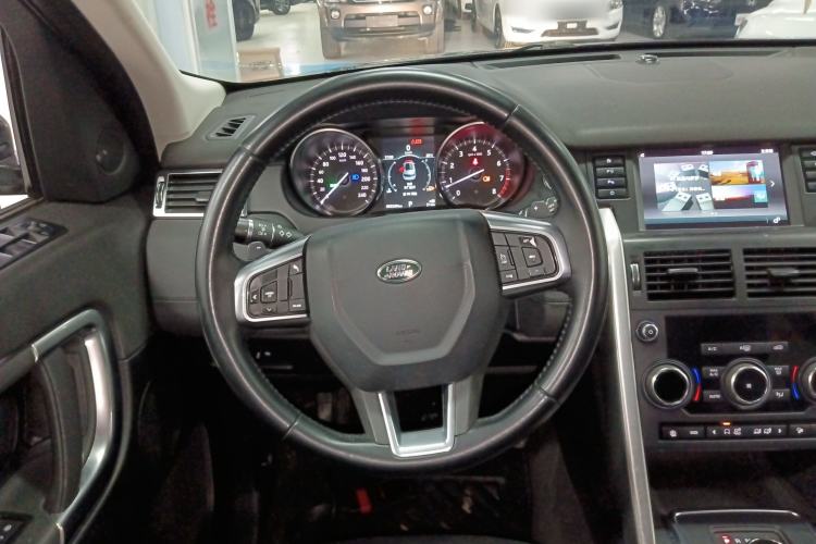 Used Land Rover Discovery Sport 2018 240 PS SE Version
