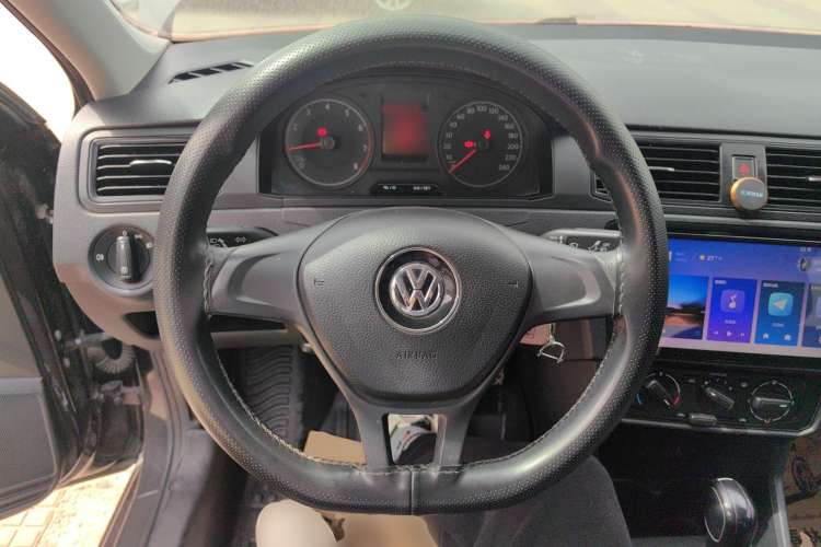 Used Volkswagen Santana 2016 1.6L Automatic Fashion Edition
