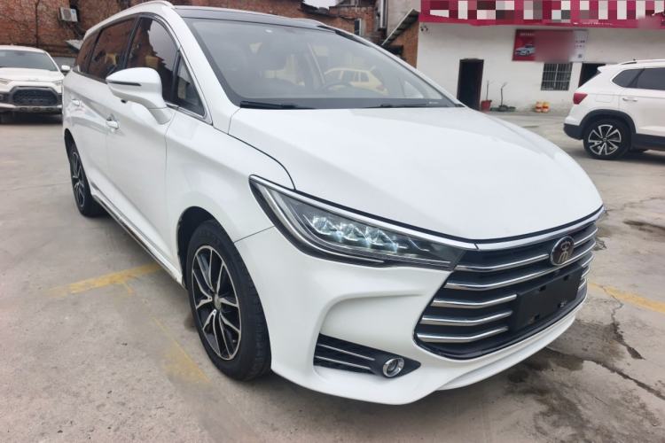 Used BYD Song MAX 2018 1.5T Automatic Smart Connect Elite Model with 6 Seats