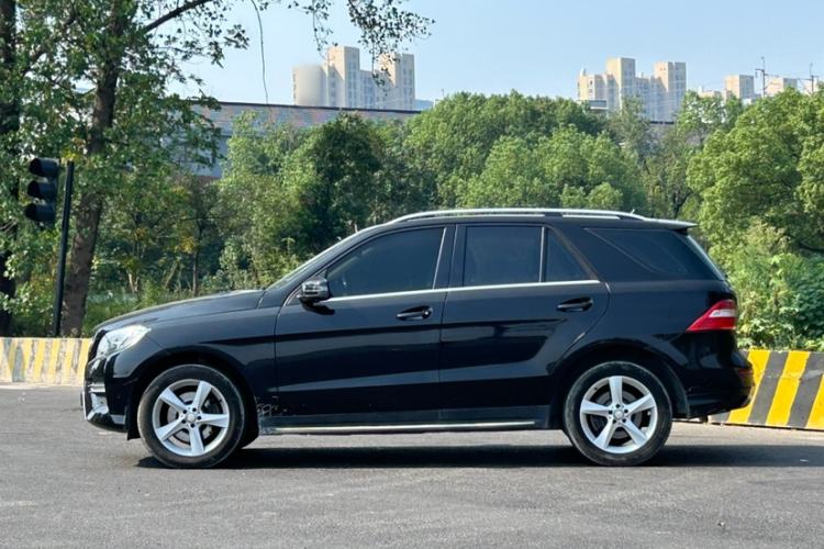 Used Mercedes-Benz M-Class 2015 ML 320 4MATIC