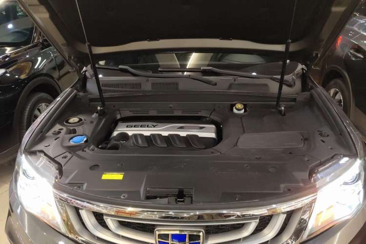 Used Geely Auto Emgrand X7 Sport 2018 1.8TD Automatic Two-Wheel Drive Smart Connect 4G Internet Edition
