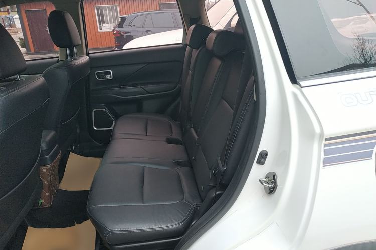 Used Mitsubishi Outlander 2018 2.4L 4x4 Elite Edition 5 Seats