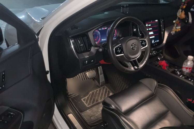 Used Volvo XC60 2020 T5 4x4 Smart & Dynamic Sport Edition
