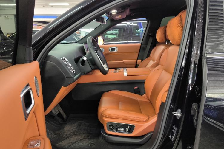 Used Li Auto L7 2023 Air model
