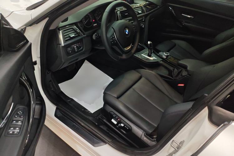 Used BMW 3 Series GT 2019 320i Sport Edition
