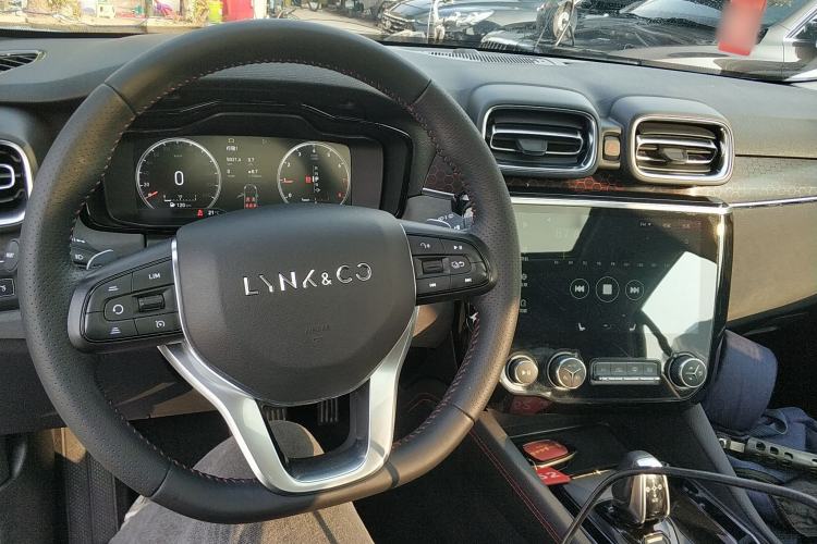 Used Lynk & Co 02 2018 1.5T DCT Two-Wheel Drive Sporty Version China V Standard
