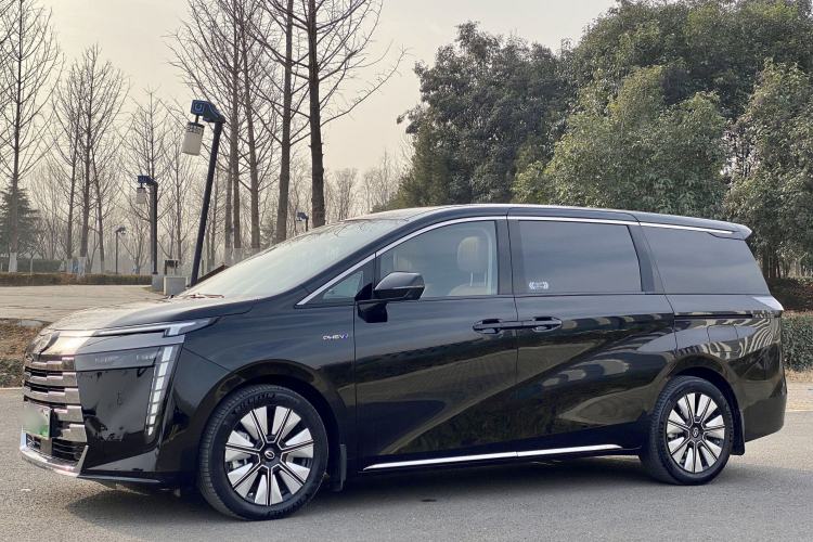 Used GAC Trumpchi E8 New Energy 2024 150km Dragon Roar Starry Night+