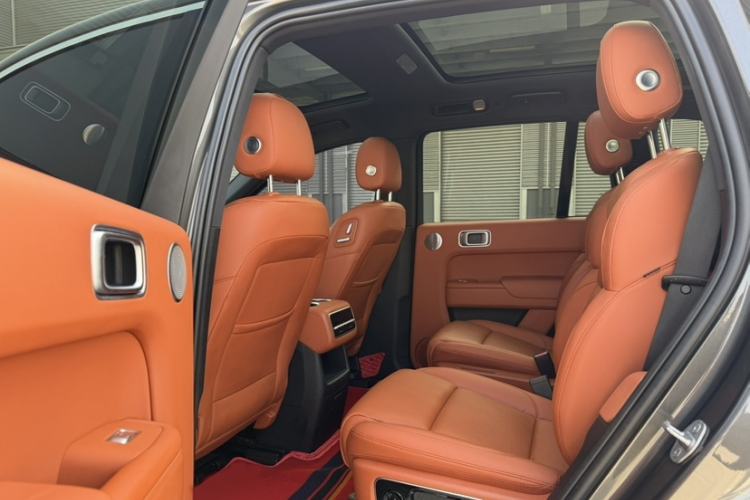 Used Li Auto L8 2023 Pro Model
