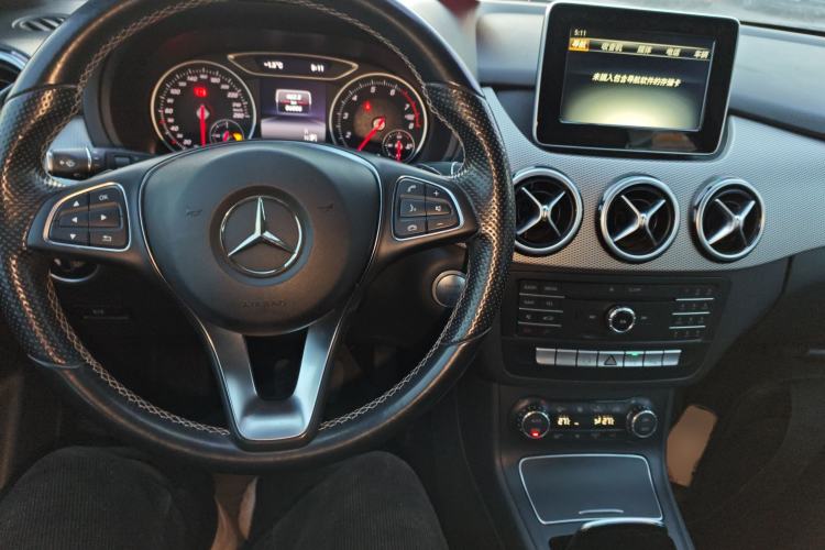 Used Mercedes-Benz B-Class 2015 B 200 Fashion Model
