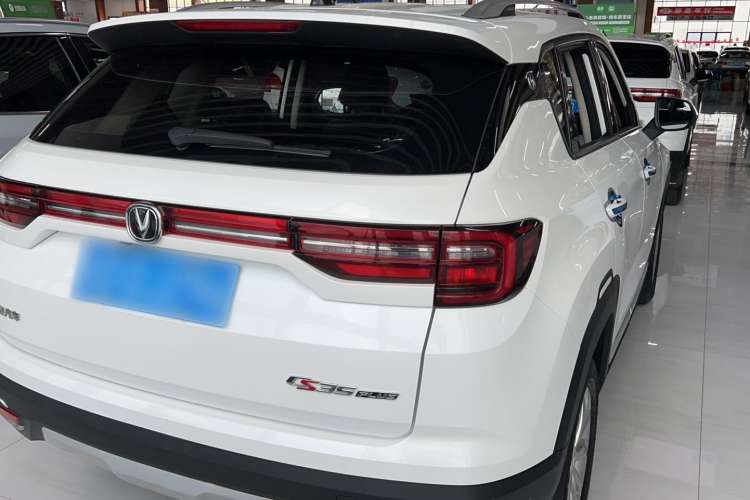 Used Changan CS35PLUS 2019 1.6L Manual E-Link Upgrade Edition
