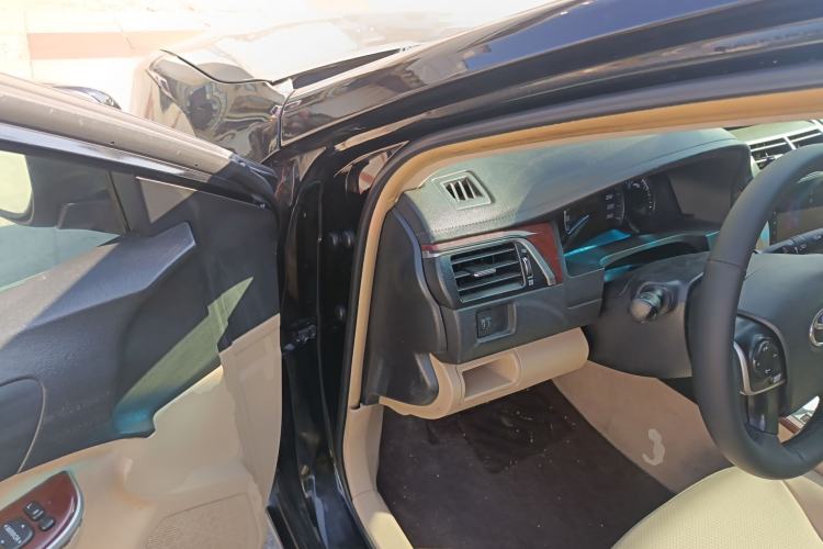 Used Toyota Camry 2013 2.0G Comfort Edition
