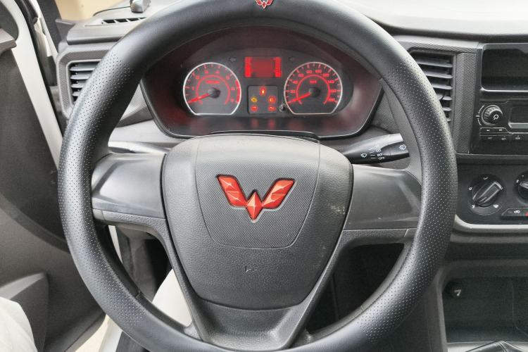 Used Wuling Hongguang V 2022 1.5L Jingqu Version Hydraulic Power Steering LAR
