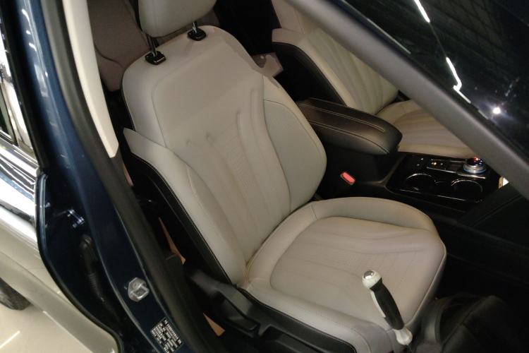 Used Ford Escape 2020 EcoBoost 245 Two-Wheel-Drive Titanium Edition
