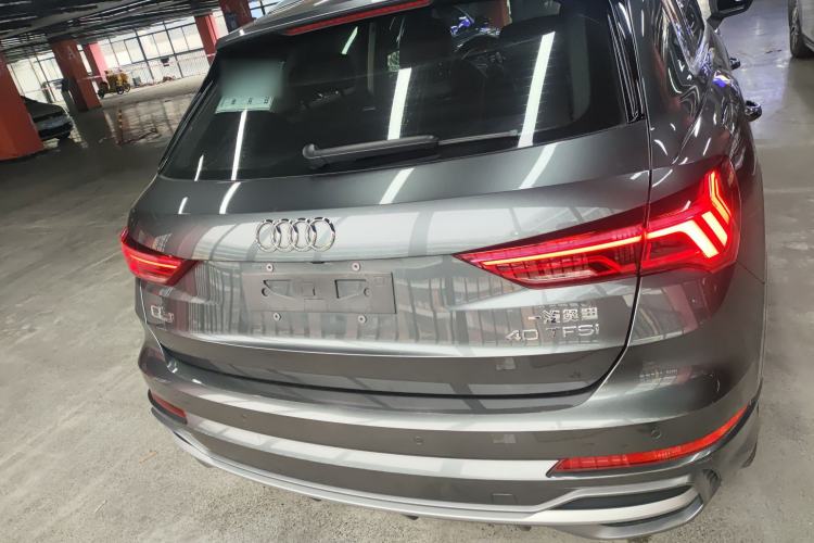 Used Audi Q3 2019 40 TFSI Fashion Dynamic Model

